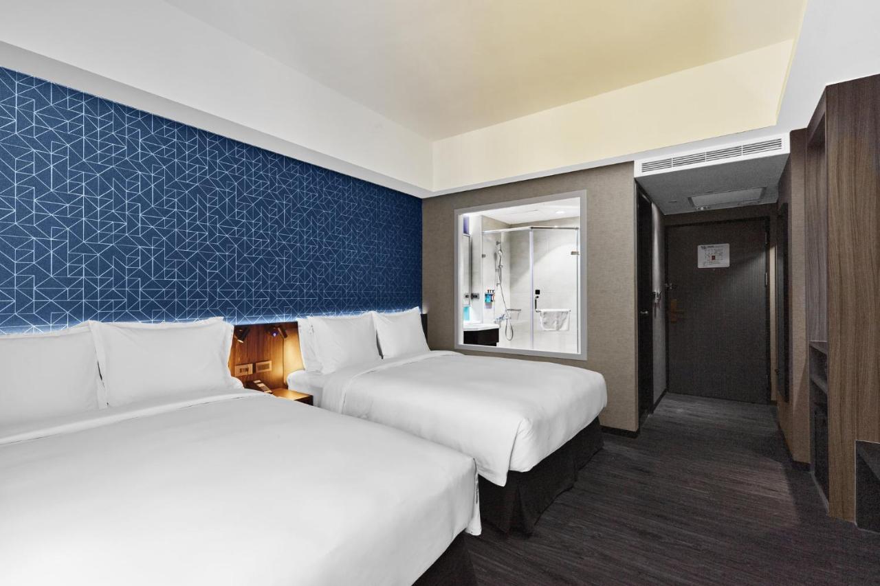 Holiday Inn Express Kaohsiung Love River By Ihg Exteriör bild